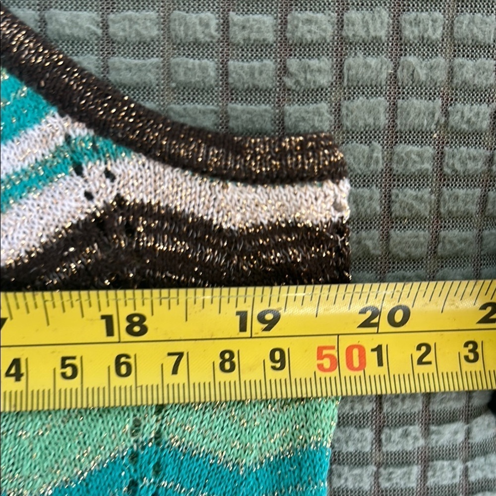 Chevron Patterned Shimmer Top - Picture 6 of 6